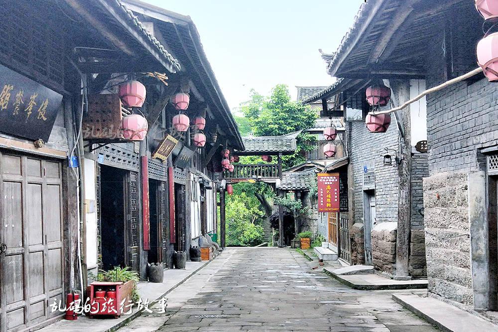逃出神秘石堡